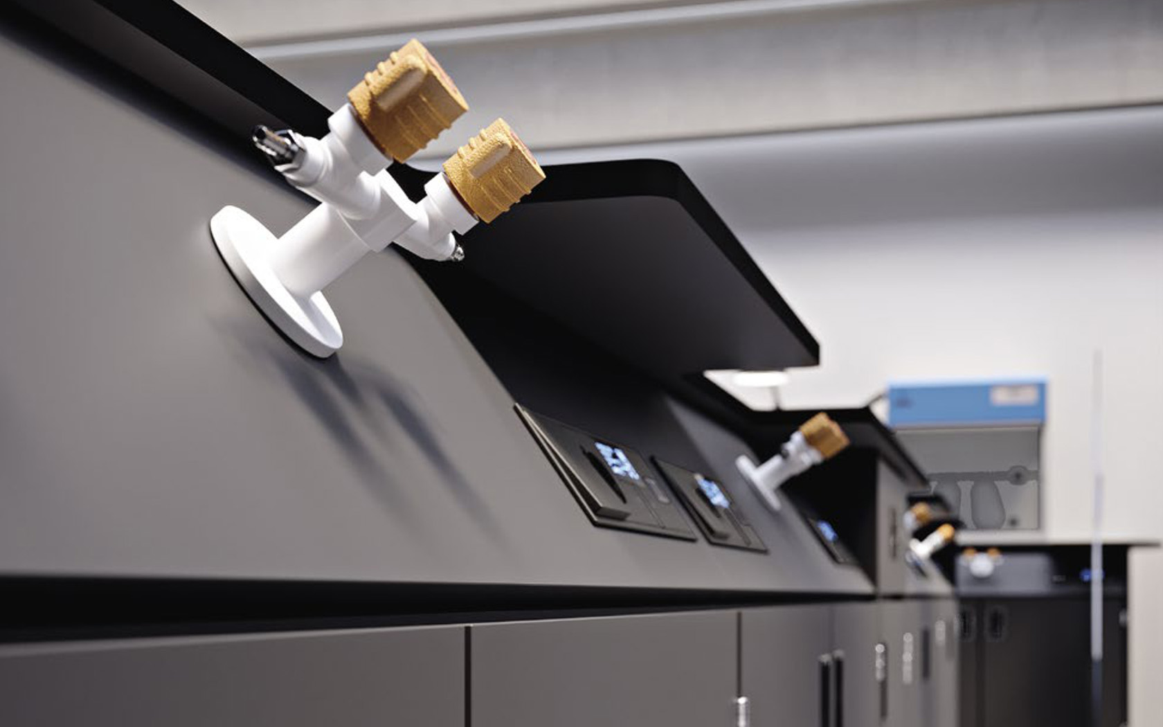 TRESPA TOP LAB BASE2