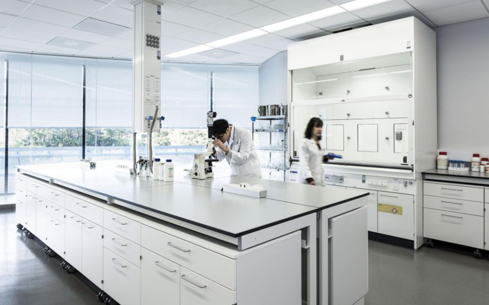 TRESPA TOP LAB PLUS1