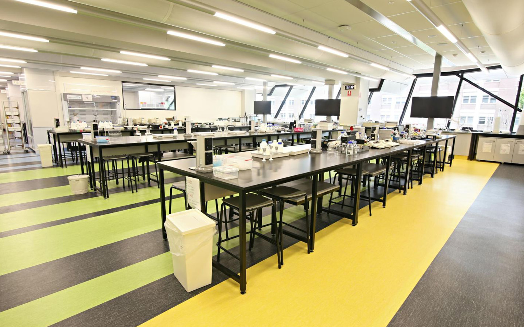 TRESPA TOP LAB PLUS2
