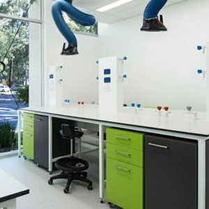 K0300 White Επιφάνεια με Αντοχή στα Χημικά Trespa Top Lab Vertical Επιφάνειες με Αντοχή στα Χημικά Trespa Top Lab Plus