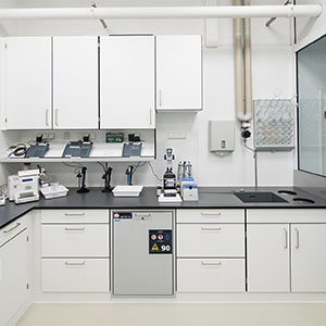 _0002_COMPACT HPL FURNITURE_TRESPA TOPLAB VERTICAL_02 _0002_COMPACT HPL FURNITURE_TRESPA TOPLAB VERTICAL_02