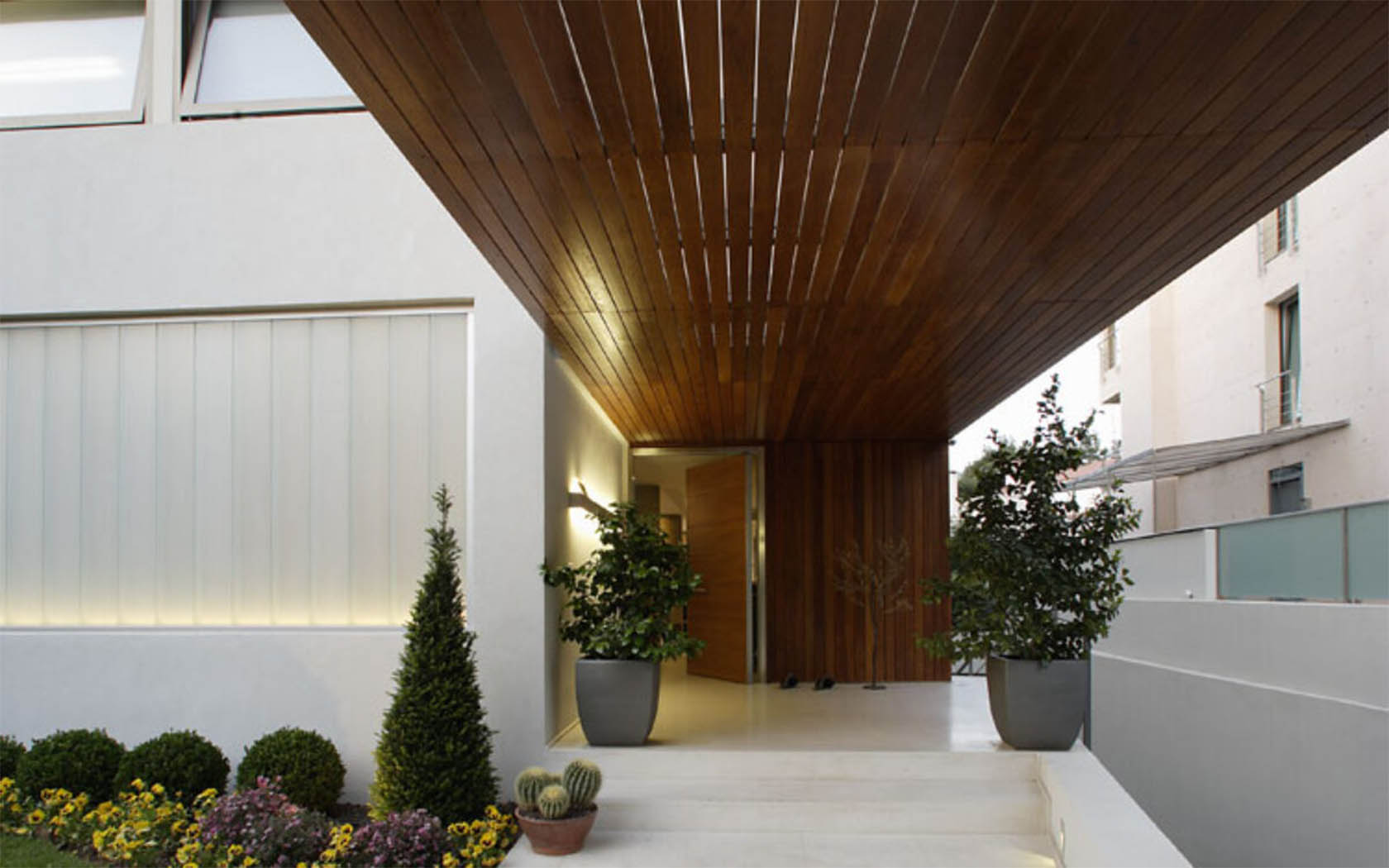 outside 1