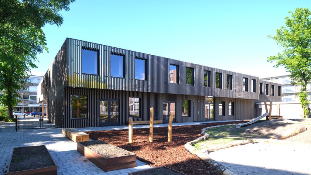 Exterior Education Design Facades Lunawood Thermowood Wall Cladding in Het Epos in Netherlands