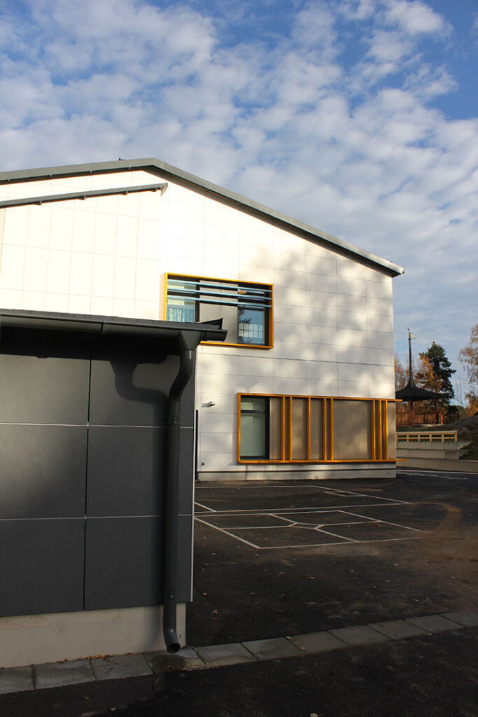 Exterior Education Facade Swisspearl Authentic Patina Original P070 P222 P313 Nursery School Akerbrodden Stockholm c