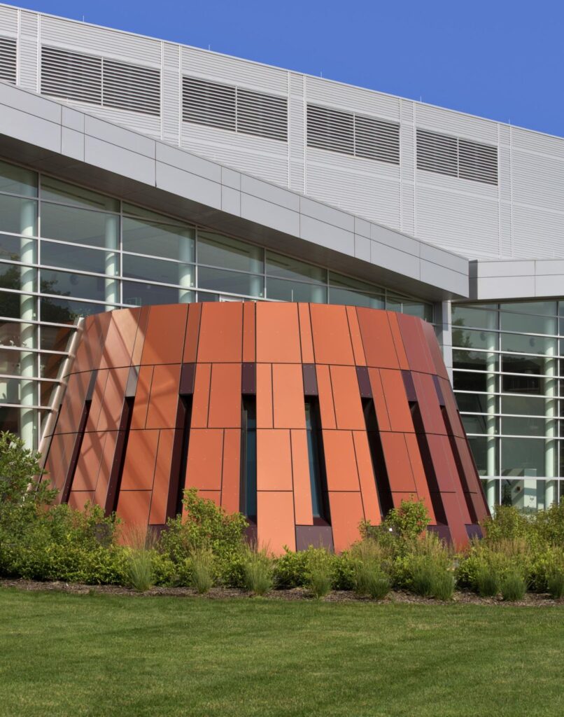 Exterior Education Sector Facade Trespa Compact Metallics M53 0 1 Copper RedUni Col A14 7 2 Deep Red Brown Mishigan State Universitys Brody Hall d