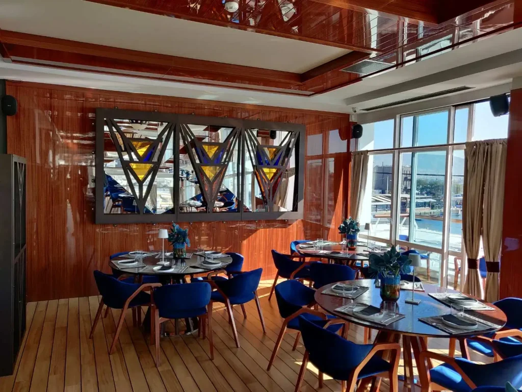 Flooring Ho.Re .Ca Sector Decking Horizon Restaurant Greece