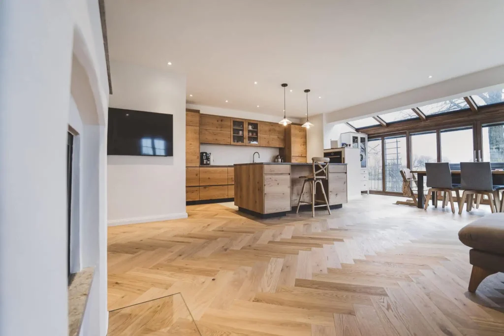 Flooring Kitchen Design Admonter Engineered FloorTWIN Eiche stone basi mit Randfries scaled 1