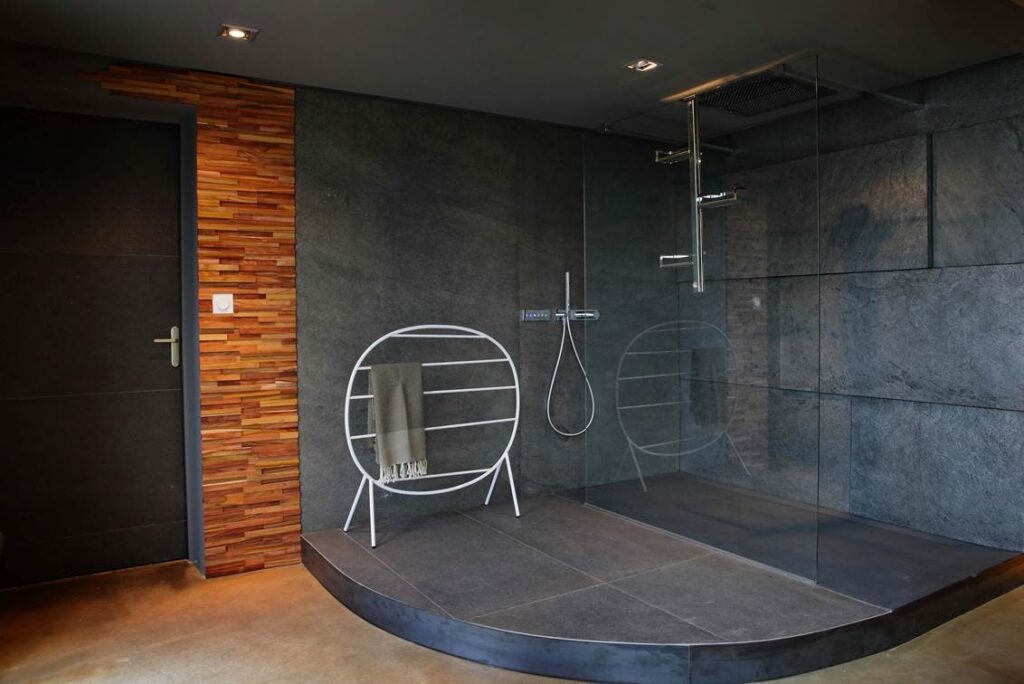 Wet Areas Hospitality Design ELBATH Wall Panelling slate Lite Thin Stone Veneer Noir Intense