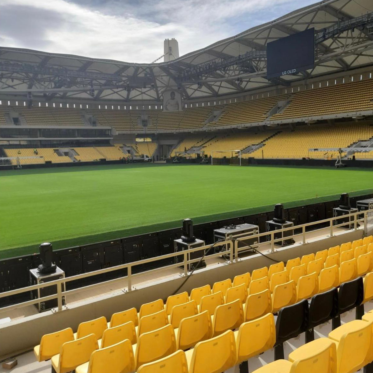 eltop elcube aek arena a